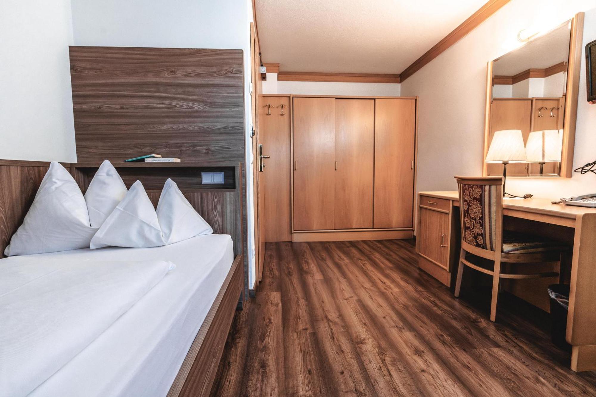 Hotel Reischach Μπρούνικο Εξωτερικό φωτογραφία