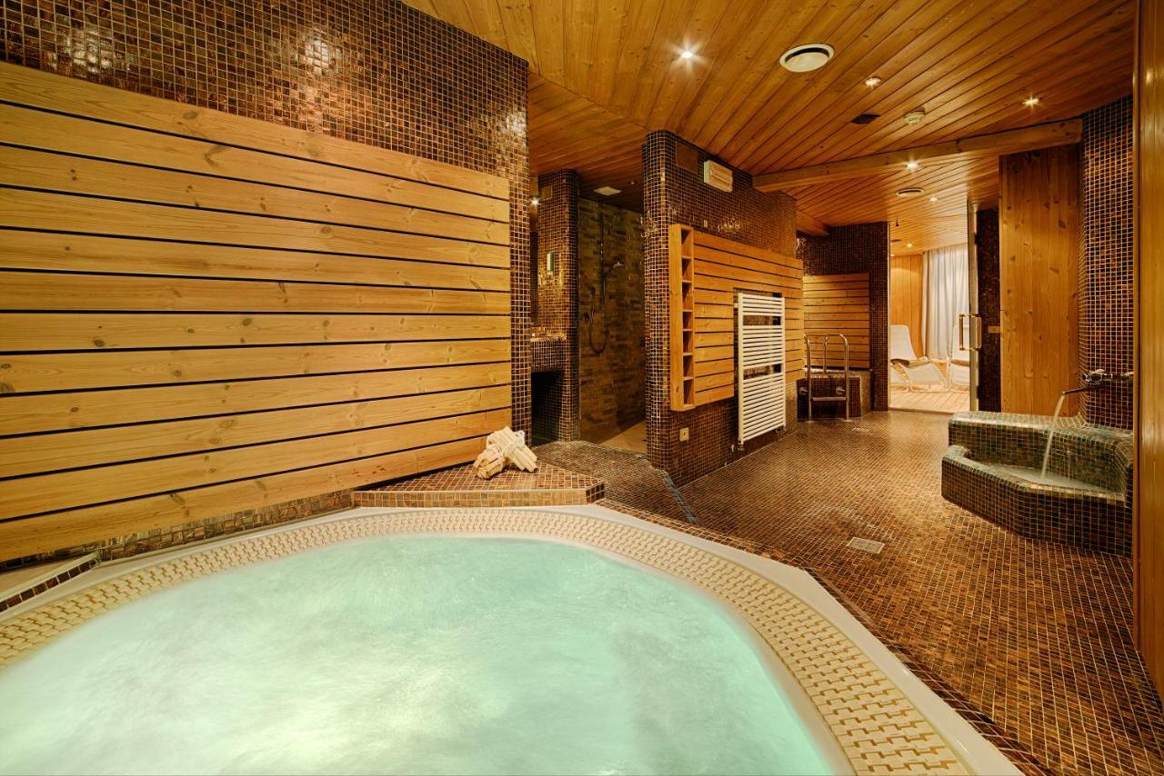 Hotel Reischach Μπρούνικο Εξωτερικό φωτογραφία